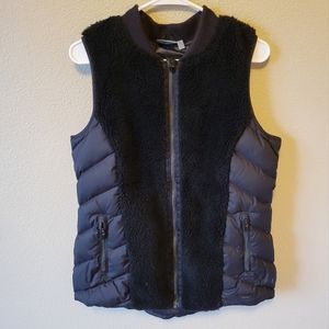 Athleta Women Responsible Down Tundra Black Puffer Vest, M